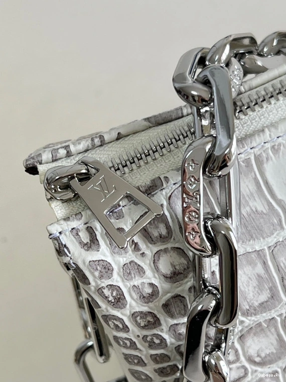 PM VUITTON LOUIS COUSSIN 0427